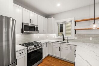 50 Cottage St in Chelsea, MA - Building Photo - Building Photo