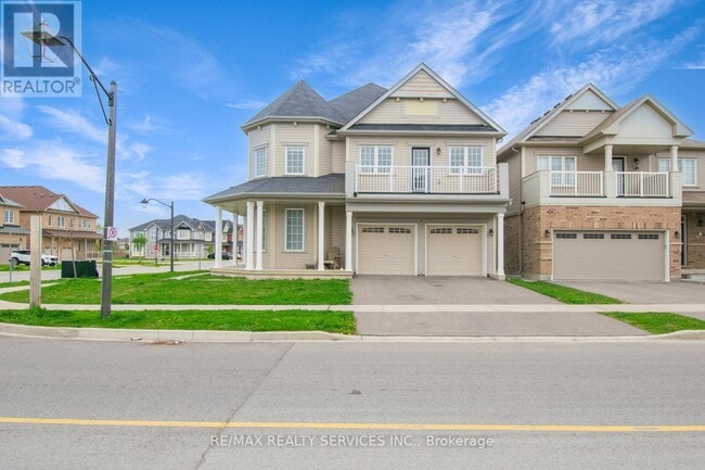 property at 1 Munro Cir
