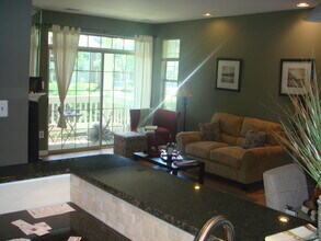 5917 Barbados Pl, Unit 103 in Rockville, MD - Building Photo - Building Photo