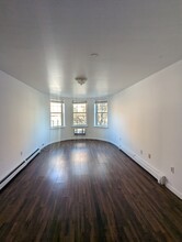 2028 Bergen St, Unit 2 in Brooklyn, NY - Foto de edificio - Building Photo