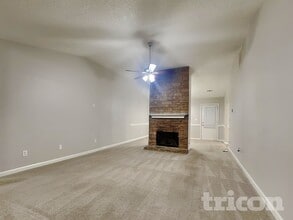 10980 Thrasher Rd in Hampton, GA - Foto de edificio - Building Photo