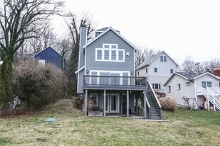 1370 Bay Shore Blvd in Rochester, NY - Building Photo