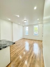 147 1/2 Pennsylvania Ave in Newark, NJ - Building Photo - Building Photo