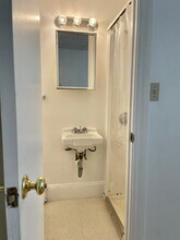 406 Beacon St, Unit #A in Boston, MA - Building Photo - Building Photo