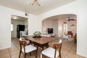 2402 E Copper St in Tucson, AZ - Building Photo - Building Photo