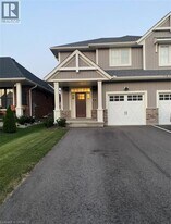 17 Huntley Ave. in Tillsonburg, ON - Building Photo