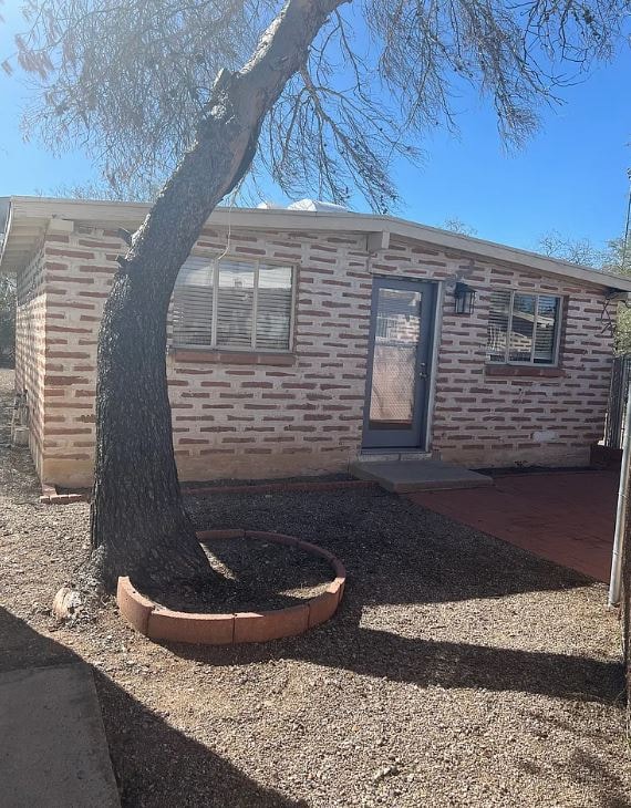 property at 3250 E Water St