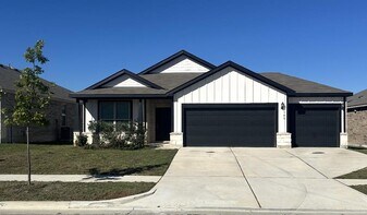 105 Onna St in Taylor, TX - Building Photo