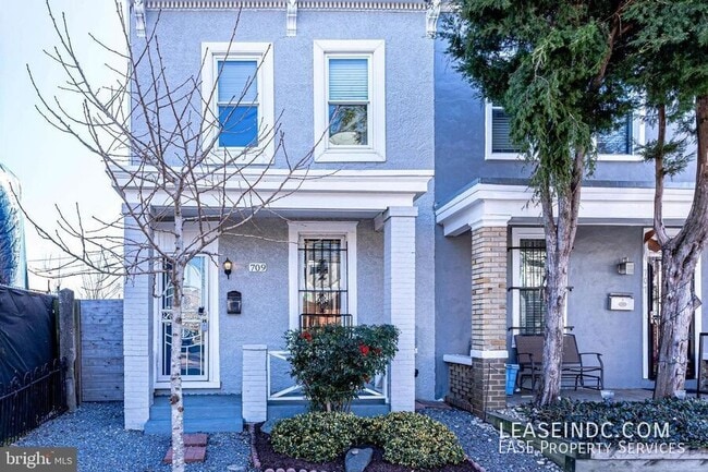 property at 709 16th St NE