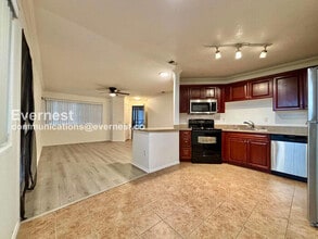 3557 Paseo De Francisco in Oceanside, CA - Building Photo - Building Photo