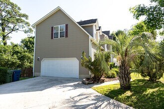 410 Celtic Ash St in Sneads Ferry, NC - Building Photo - Building Photo
