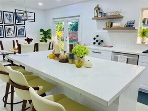 8410 SW 201st St in Cutler Bay, FL - Building Photo - Building Photo