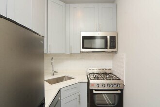 508 W Belmont Ave in Chicago, IL - Building Photo - Building Photo