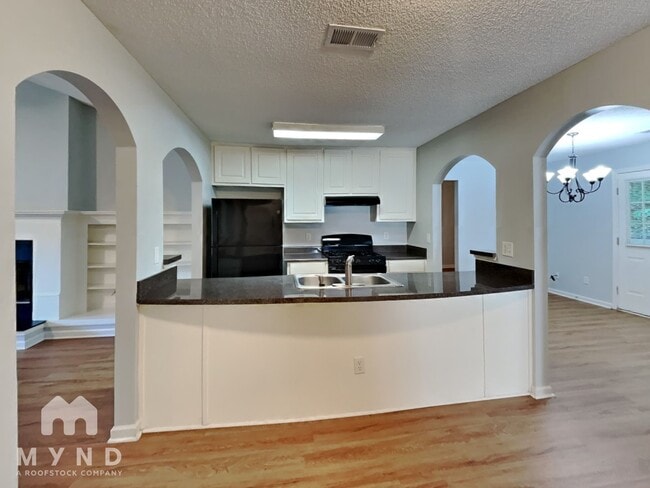 113 Meadow Ct in Fairburn, GA - Building Photo - Building Photo