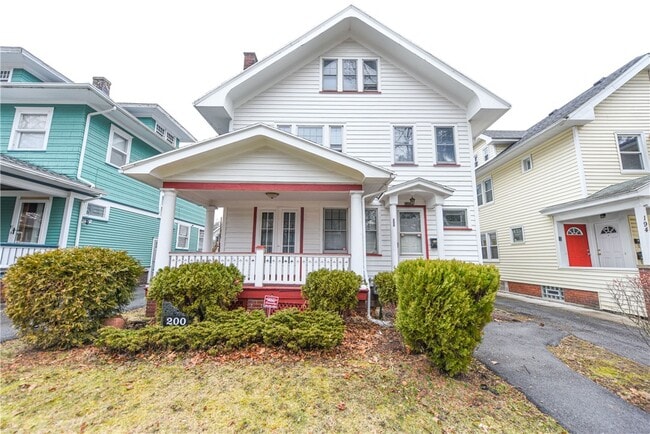200 Elmdorf Ave in Rochester, NY - Building Photo - Building Photo