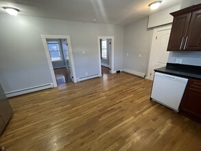 330 Western Ave, Unit 3 in Cambridge, MA - Building Photo - Building Photo