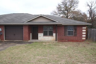 17110 Sentinel Ln in Lindale, TX - Building Photo