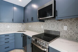 2136 Colby Ave in Los Angeles, CA - Building Photo - Building Photo