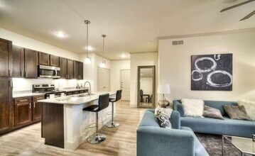 7250 Avenue C in Houston, TX - Building Photo - Building Photo