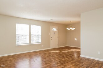 1290 Freemont Ln in Greenwood, IN - Building Photo - Building Photo