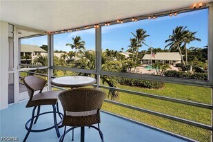 6731 Panther Ln in Ft. Myers, FL - Building Photo