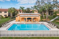 LaBelle of Largo in Largo, FL - Foto de edificio - Building Photo