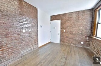 3 BED WITH PRIVATE ROOF DECK IN PRIME EAST in New York, NY - Building Photo - Building Photo