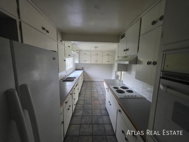 property at 2208 N 10th Ave