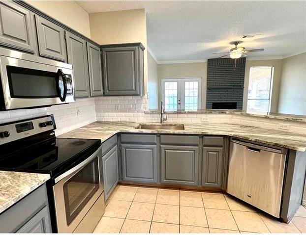 7017 Club Creek Dr in Fort Worth, TX - Building Photo - Building Photo