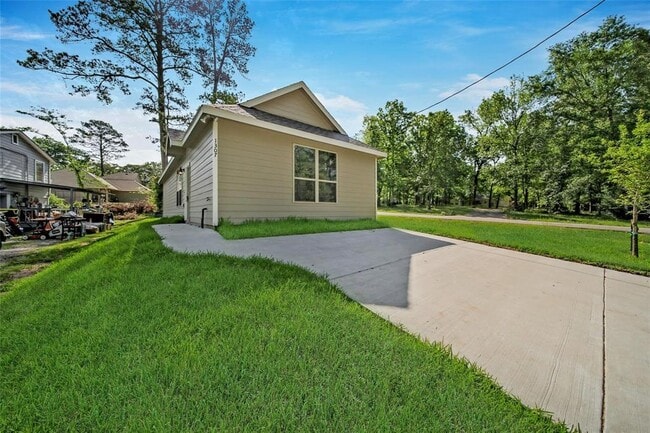 1307 St Lawrence River Rd in Conroe, TX - Building Photo - Building Photo