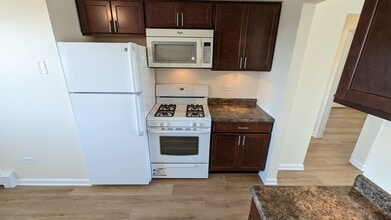 14455 Jefferson Ave, Unit 2W in Orland Park, IL - Building Photo - Building Photo