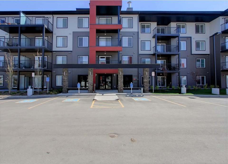 107 Watt Common SW in Edmonton, AB - Building Photo