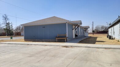 6524 Temple Ave in Lubbock, TX - Building Photo - Building Photo