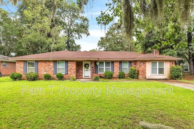 606 Highland Dr in Savannah, GA - Building Photo - Building Photo