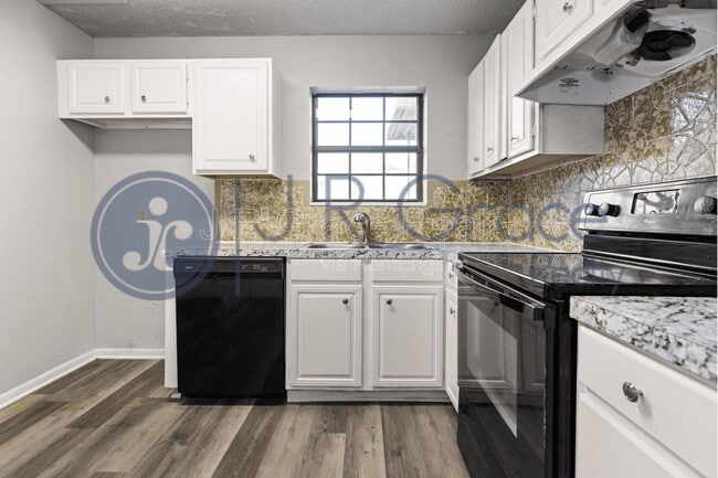 1304 Chapel Creek Rd in Waco, TX - Building Photo - Building Photo