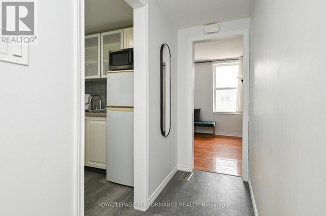 123-123 Pamilla St in Ottawa, ON - Building Photo - Building Photo