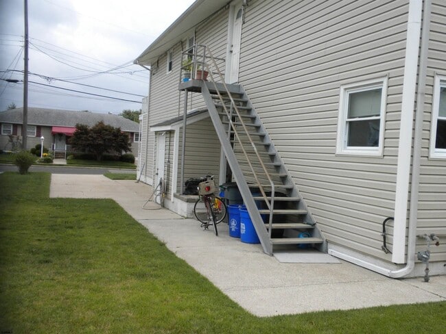 215 N Swarthmore Ave in Ventnor City, NJ - Building Photo - Building Photo