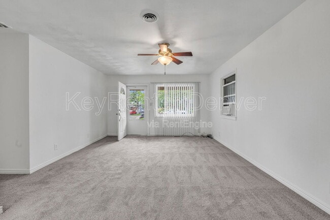 8910 Poze Blvd in Thornton, CO - Building Photo - Building Photo