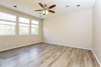 7560 Bright Eyed Ct in Las Vegas, NV - Building Photo - Building Photo