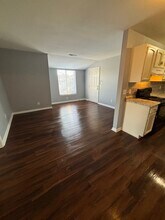 517 W Market St, Unit 517-H in Graham, NC - Building Photo - Building Photo