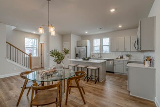 Bellhaven Townhomes in Charlotte, NC - Foto de edificio - Interior Photo