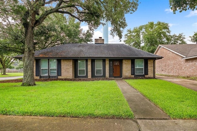 property at 21103 Park York Dr