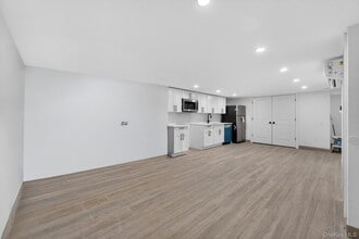 239 New Jersey Ave, Unit 2 in Brooklyn, NY - Building Photo - Building Photo