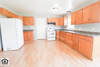 16807 Rupert Rd in Grabill, IN - Building Photo - Building Photo