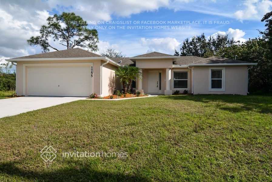 1755 SW Import Dr in Port St. Lucie, FL - Building Photo