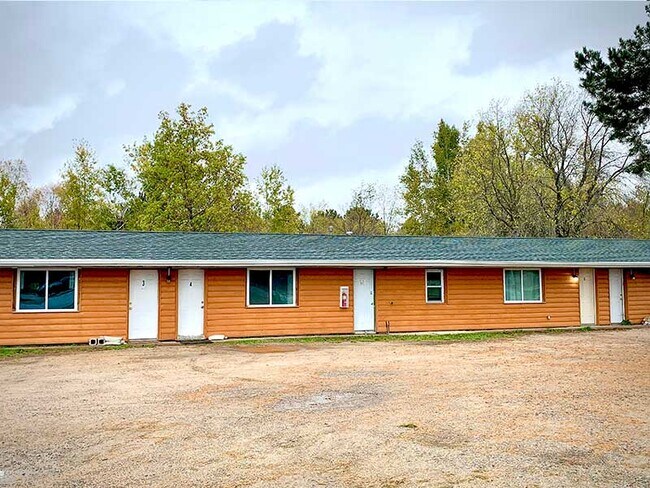 85 US-2 in Cohasset, MN - Building Photo - Building Photo