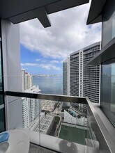 1395 Brickell Ave, Unit 2712 in Miami, FL - Building Photo - Building Photo