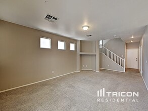 3733 Mornings Dawn St in Las Vegas, NV - Building Photo - Building Photo