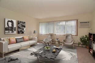 Lyndale Garden in Richfield, MN - Building Photo