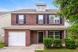 1876 Simmons Ln in Hampton, GA - Building Photo